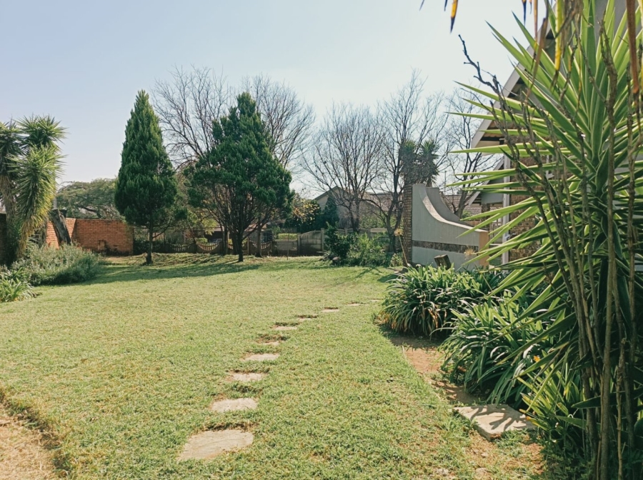 4 Bedroom Property for Sale in Wilkoppies North West